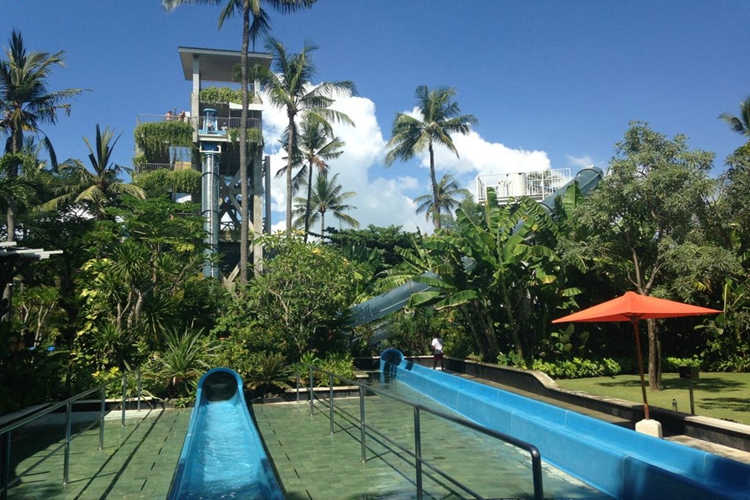 香港直飛文萊+巴厘島6天5晚半自助游(4晚特色五星酒店+大象公園零距離接觸+水上主題樂園盡情游玩+優惠見產品詳情)