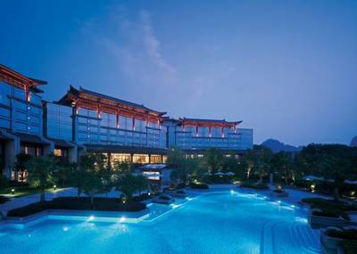 漓江畔香格里拉：陽朔山水與五星奢華的4天深度之旅